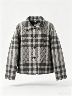 Burberry short‑cut quilted jacket